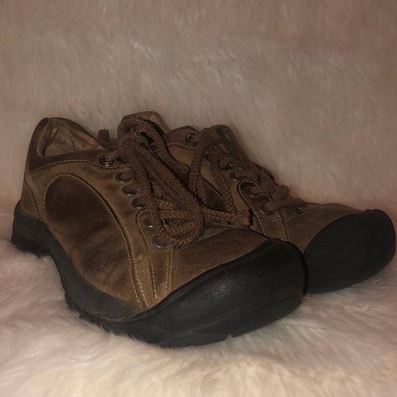 keen men's tennis shoes